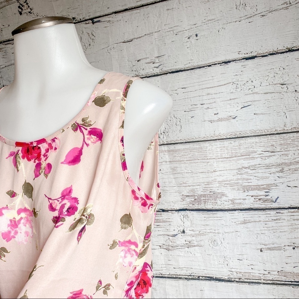 Express Split-Back Pink Floral Tank - Picture 2 of 3